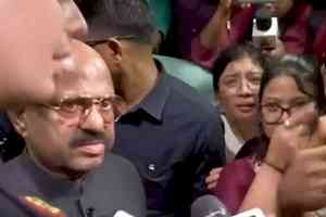 Bengal Guv visits RG Kar, assures protesting docs of support for justice