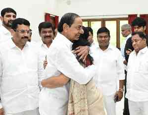 BRS MLC Kavitha meets father KCR, celebrations as party leaders gather