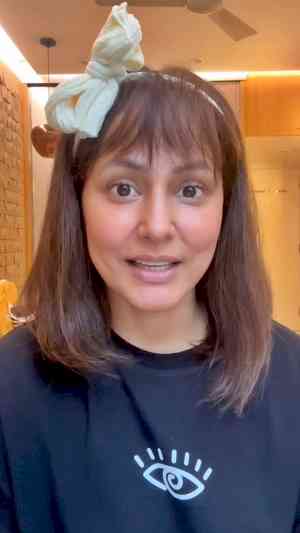 Hina Khan's 'life update': 'Through my fifth chemo infusion, three more to go'