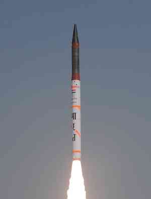 India successfully launches Agni-4 ballistic missile