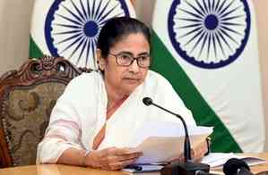 Mamata announces Rs 2L for kin of 29 patients who died due to 'disruptions in health services'