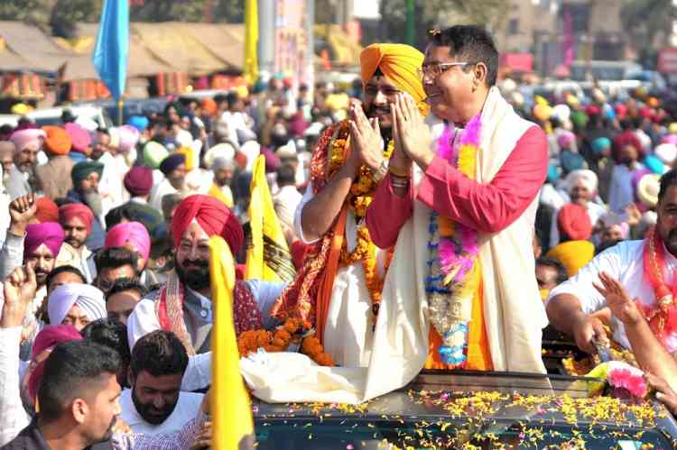 AAP Punjab President Aman Arora Leads Shukrana Yatra, Joined by Ministers, Leaders, and Thousands of Supporters