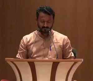U.R. Pradeep, Rahul Mamkoothathil take oaths as Kerala legislators
