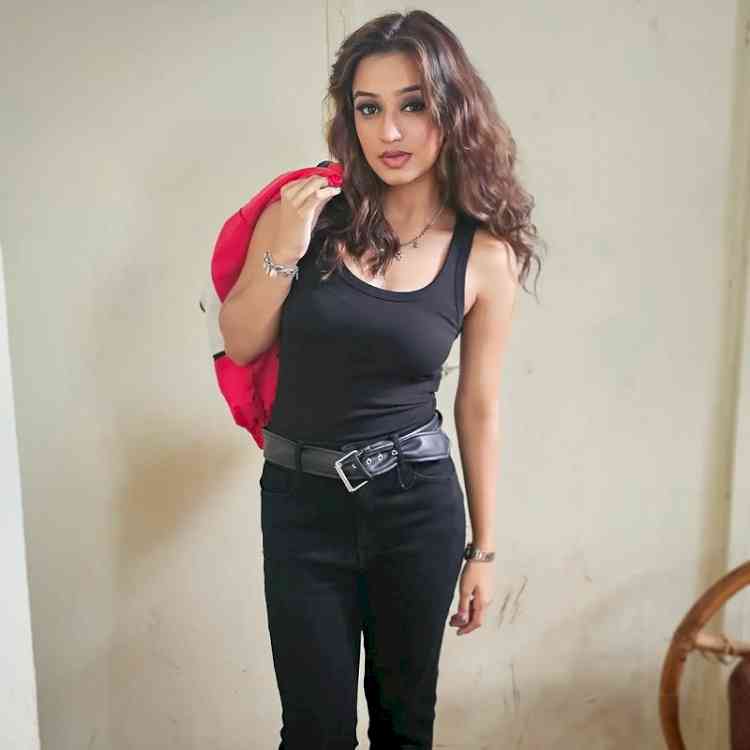 Chhathi Maiyya Ki Bitiya Actress Maitri Bhanushali Reveals How She Realized Her Dreams: My mom noticed my passion for acting and encouraged me to follow it