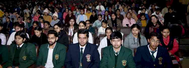 KMV hosts renowned physicist Padam Shree Prof. H.C. Verma during an inspiring and experimental workshop on physics