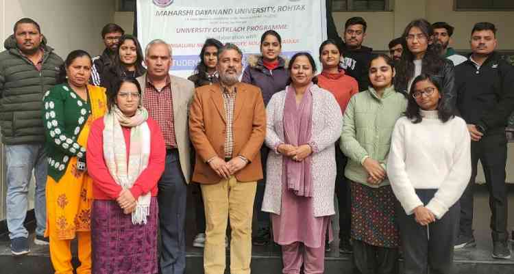 स्टूडेंट एक्सचेंज प्रोग्राम के तहत बेंगलुरु नॉर्थ यूनिवर्सिटी की विजिट पर एमडीयू के विद्यार्थी रवाना