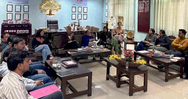 प्रो. जैदी ने प्राचीन से आधुनिक भारत तक पर्यटन और आतिथ्य की विकास यात्रा साझा की विद्यार्थियों से