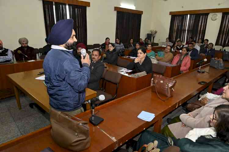 Seminar and Award Ceremony at Khalsa College Sadhar