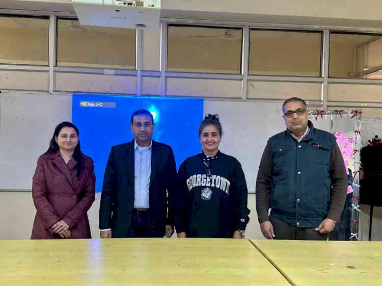 Manu Indrayan Delivers Lecture on “Beyond the Runway – The Financial Foundation of Fashion” at Panjab University