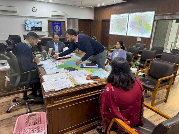 DC orders suitable site to establish kiosk for promotion and sale of MSME/SHG products