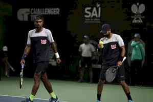 Maha Open: Three Indians in doubles SF; Sultanov, Holt in singles quarters