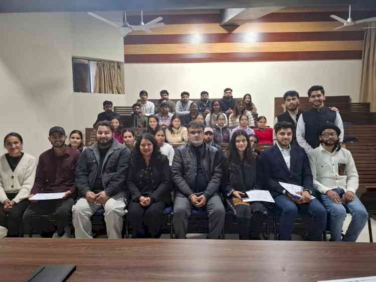 हिंदी-विभाग में व्याख्यान और कवि सम्मेलन का आयोजन