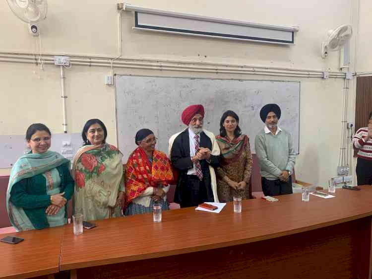 Interactive session (Roo-Ba-Roo) with renowned Punjabi storyteller Jarnail Singh (Canada) 
