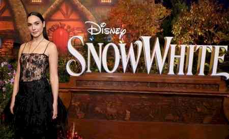 Gal Gadot-starrer 'Snow White' banned in Lebanon