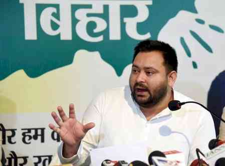 Grand Alliance's meeting in Patna today; Tejashwi's leadership may be finalised