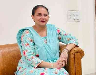 Punjab BJP delegation meets Governor over illegal sand mining