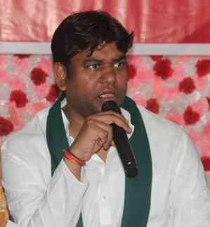Mukesh Sahani slams Chirag Paswan, says he has no courage like Ram Vilas Paswan 