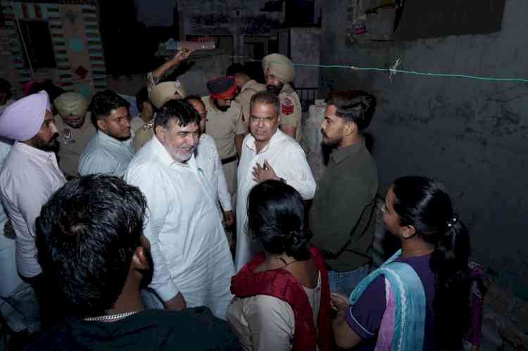 LPG Blast Sparks Fire in Jawahar Nagar Camp; MP Sanjeev Arora Announces Rs.2 Lakh Compensation