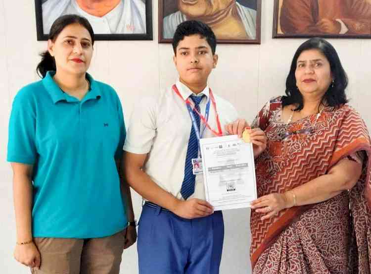 Gaurav Saini won a cash prize of Rs 11,000 in the FIDE rated chess tournament