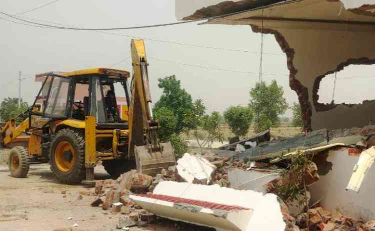 उपायुक्त धीरेंद्र खडग़टा ने किया अवैध कॉलोनियों में खरीद-फरोख्त न करने का आह्वान
