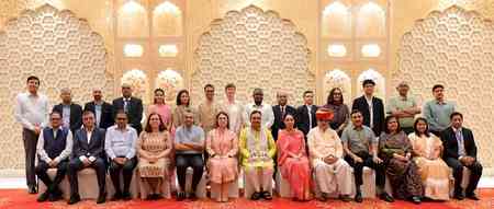 Rajasthan CM meets ADB country director; discusses strategic cooperation 