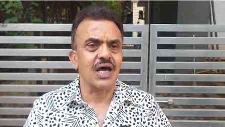 ‘Insult to Marathi pride’: Nirupam slams Uddhav Thackeray for being abroad on Maharashtra Day