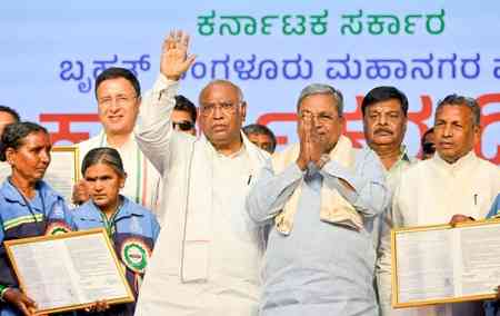 Centre announced caste census only due to public pressure: Kharge