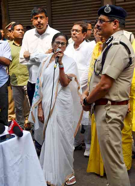 Don’t vote for me, but do not play with your life: Mamata Banerjee on Kolkata hotel fire