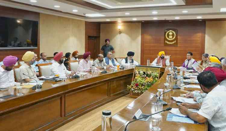 Led by CM all political parties of state display rare show of unity to save waters of state