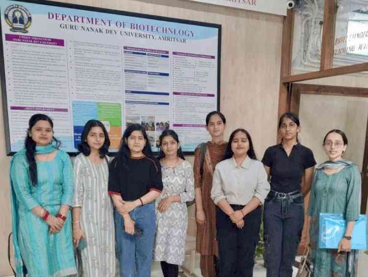 KMV students explore cutting-edge Plant Tissue Culture techniques at Guru Nanak Dev University