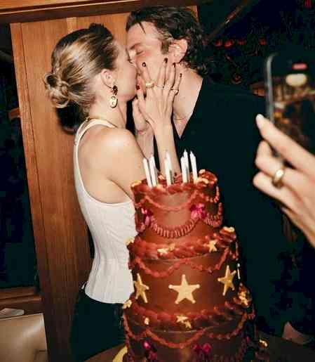 Gigi Hadid, Bradley Cooper go Instagram official with a passionate kiss