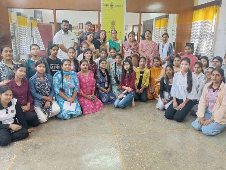 Department of Dance and Music Vocal of PCM SD College for Women holds Kathak Recital