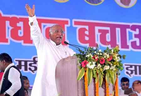 Kharge claims PM Modi cancelled J&K visit after intel report, fuming BJP claps back