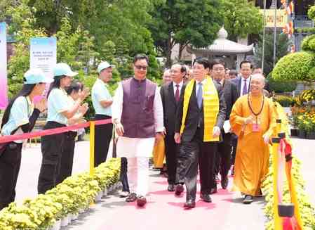 Vietnam President hails growing spiritual and cultural ties with India