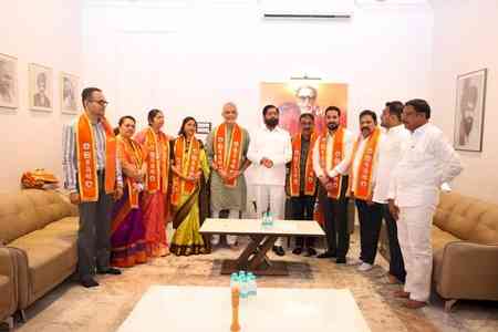 Sharad Pawar NCP faction gets jolt as 7 Thane ex-corporators join Shinde Sena ahead of local body polls