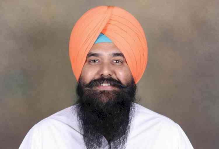 AAP MP Malvinder Kang Slams Ravneet Bittu For His Sham Concern Over Punjab's Water