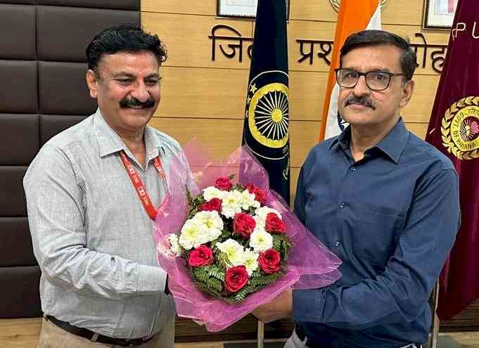 वरिष्ठ नागरिकों के लिए लगाए जाएंगे विशेष जांच शिविरः उपायुक्त धर्मेंद्र सिंह