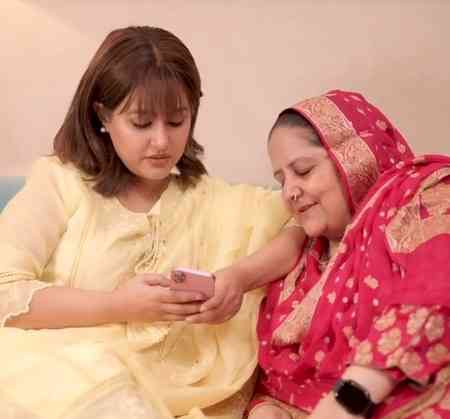 Hina Khan calls mothers 'the biggest shield in a child’s life'