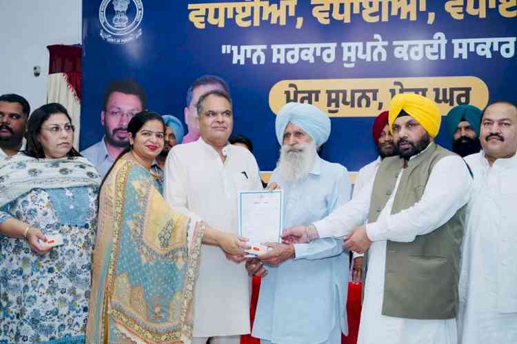 Cabinet Minister Harbhajan Singh ETO and MP Sanjeev Arora Confer Proprietary Rights to Haibowal Beneficiaries after 50 years