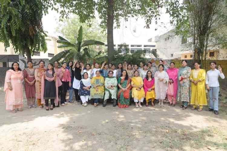 Department of Economics of PCM S.D. College for Women holds Felicitation Ceremony