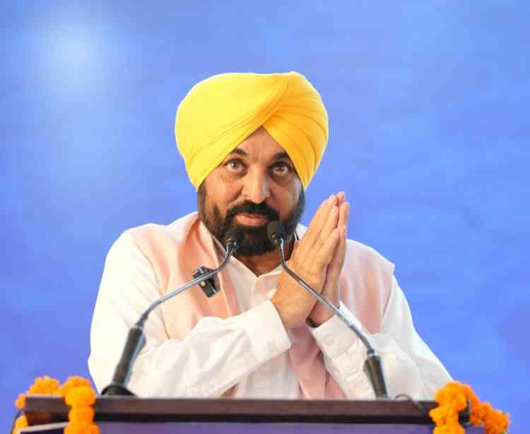Bhagwant Mann and Kejriwal seek support of people in fight against drugs