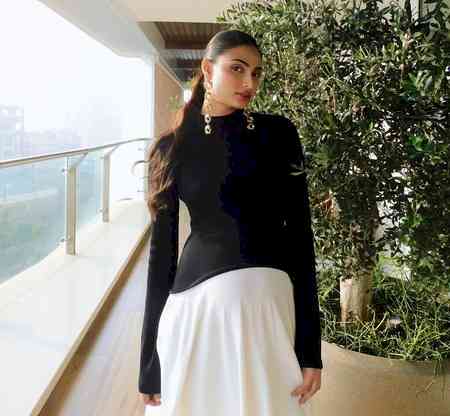 Athiya Shetty shares a glimpse of her life as a new mom
