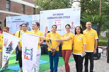 Celebrities including Olympians, chess grandmaster, actors join 'Fit India Sundays on Cycle' 