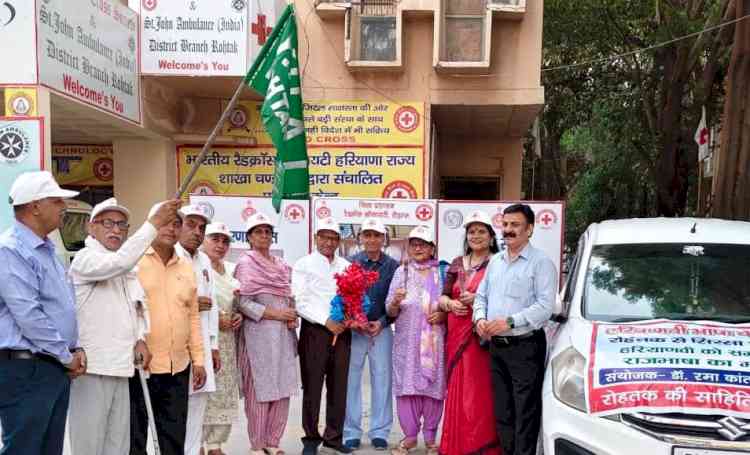 कला और संस्कृति के प्रचार और हरियाणवी बोली सम्मान के लिए रोहतक के साहित्यकारों का दल रवाना