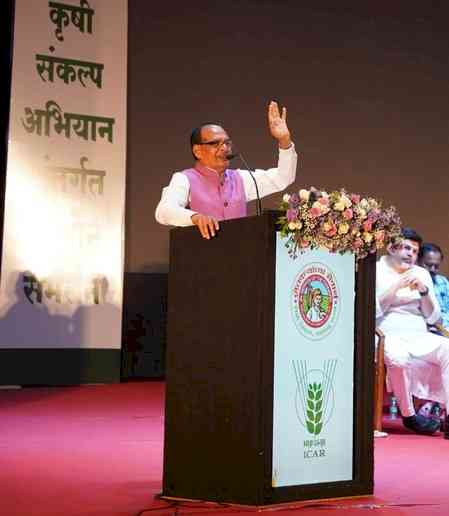 Centre opens Soil Library to boost Maharashtra farm sector; Clean Plant Lab to be set up in Pune soon