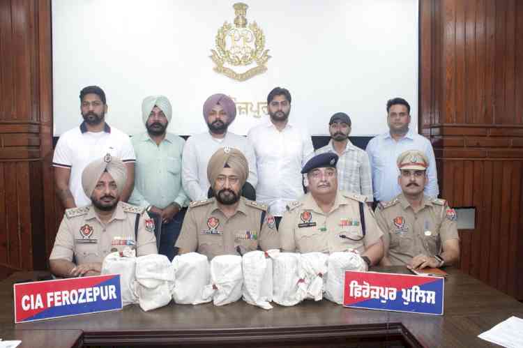 Four nabbed by CIA with 4.255 kg heroin and 1.97 lakh of drug money