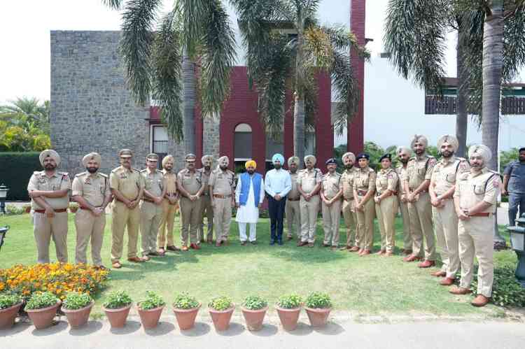 Uphold glorious legacy of Punjab police by making state drug-free: CM to newly promoted PPS Officers