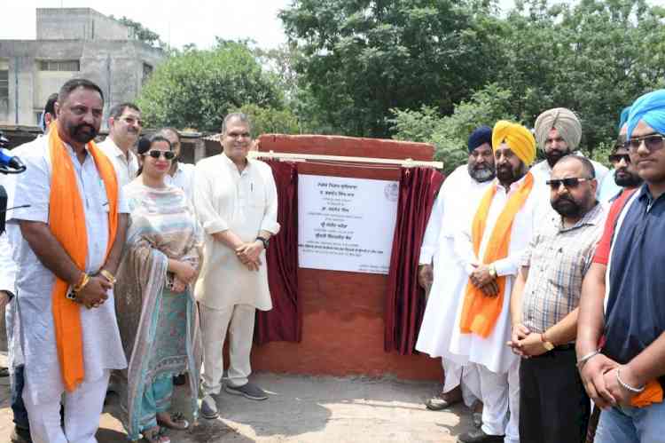 MP Arora, Mayor Inderjit Kaur Lay Foundation Stone for Dog Sanctuary-Cum-Hospital