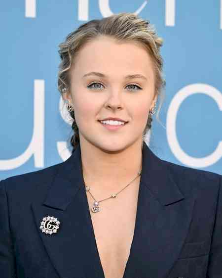 JoJo Siwa, Abby Lee Miller reunite as they recall their first meeting