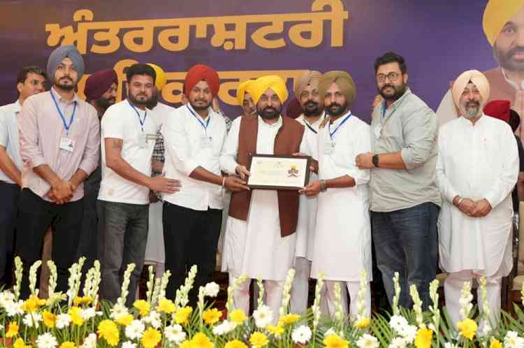 CM felicitates cooperative societies of Dhuri Circle for setting new benchmark by recovering more than 99% of loans